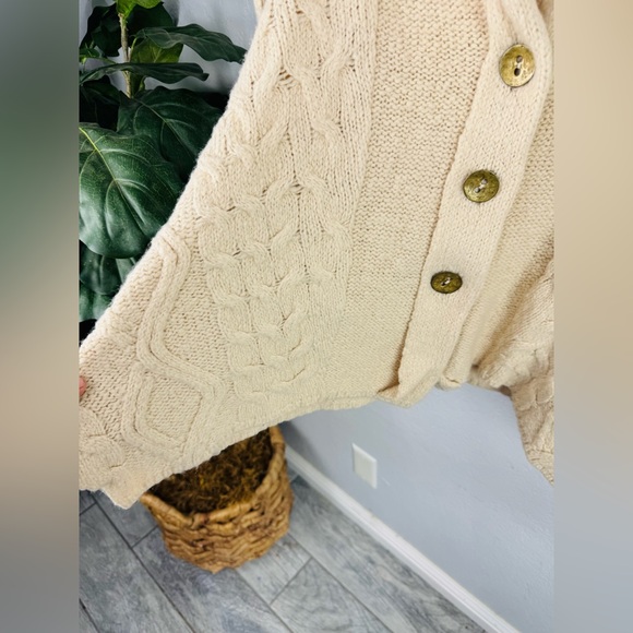 Free People Far Away Cable Knit Cardigan Sweater Boho Wool Blend Tan XS - Picture 4 of 11